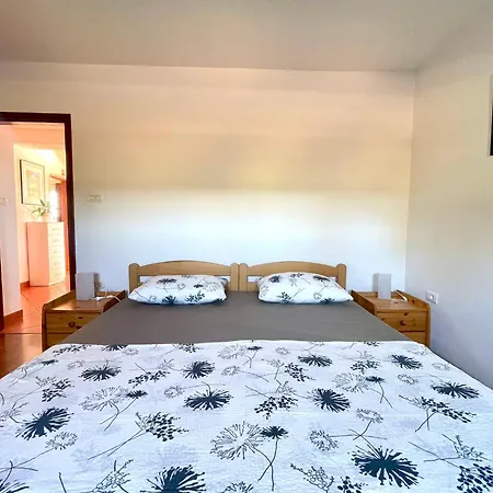 Mariana Apartman *