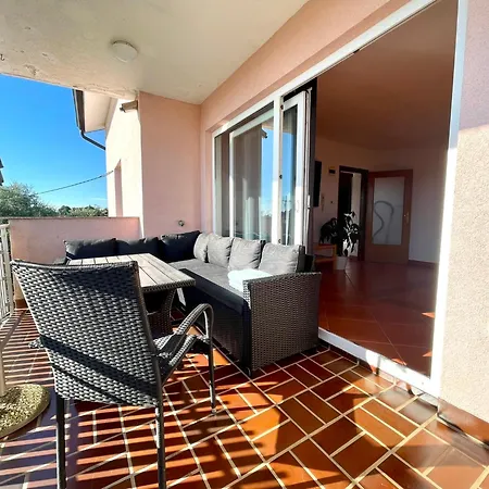 Mariana Apartman